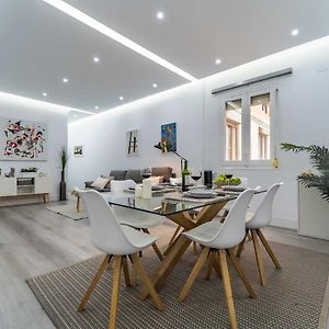 HOMEAbroad Apartments - San Bernardo Madrid